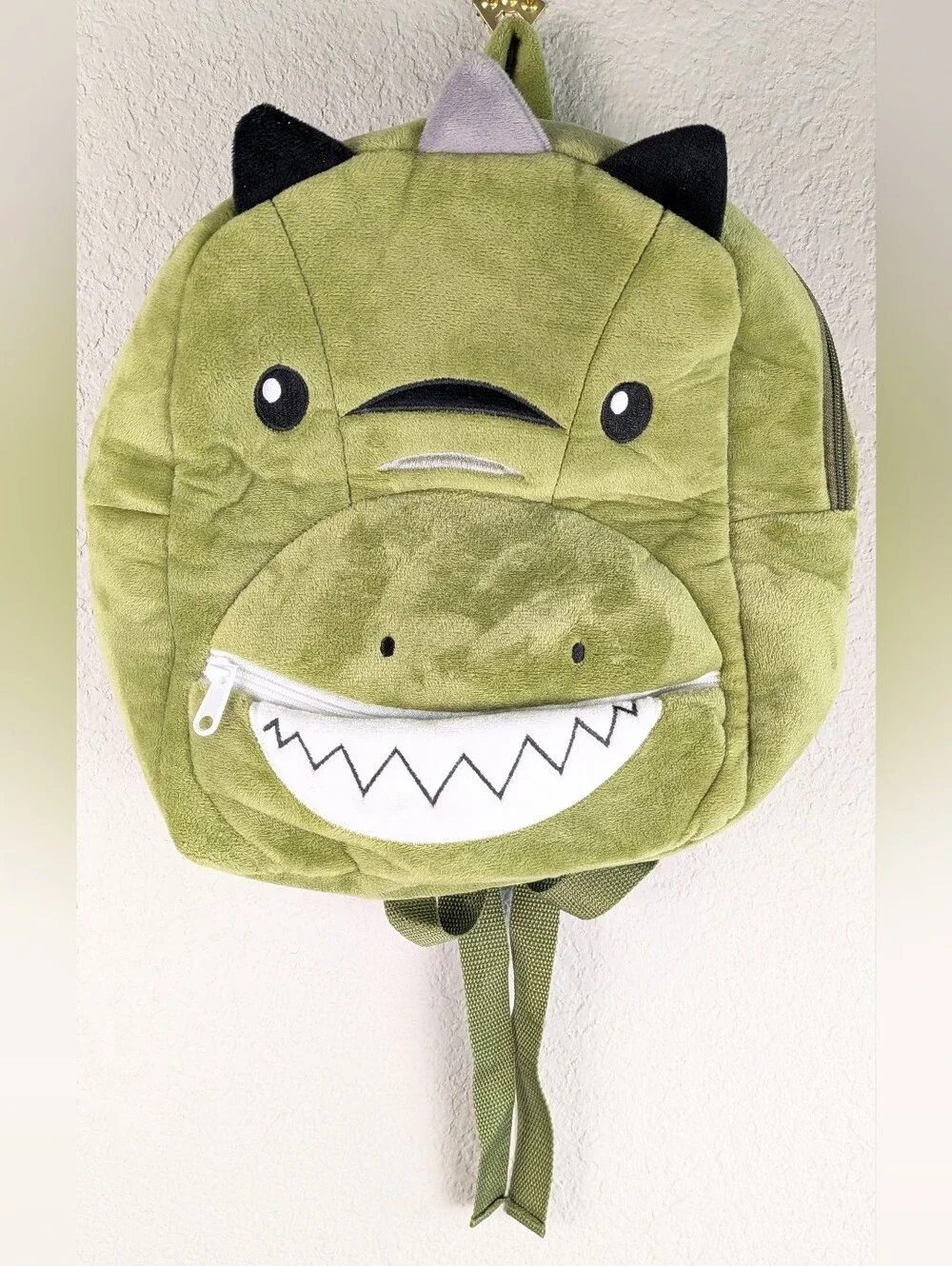 Kids Plush Dinosaur Backpack Zippered Mouth Pocket Green 3+ Unused Condition